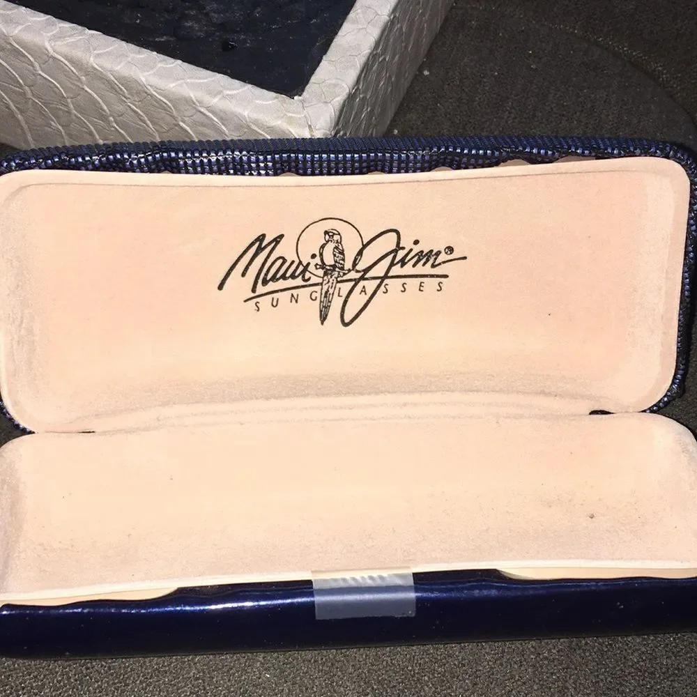 Blue Maui Jim Parrot textured sunglasses eyeglass clamshell with marks case